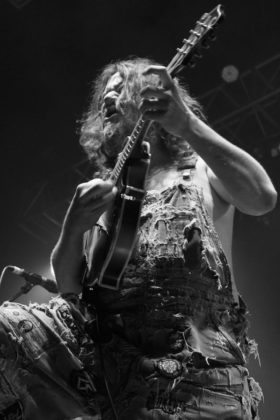 Hayseed Dixie, 29/4/2017 - Images Hayseed Dixie at Ironworks Inverness on the 29th of April 2017. 4390 280x420 - Hayseed Dixie, 29/4/2017 - Images