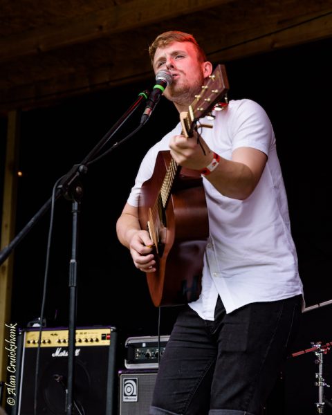 Dylan Tierney at Woodzstock 2017 480x600 - Dylan Tierney to support Calum Beattie