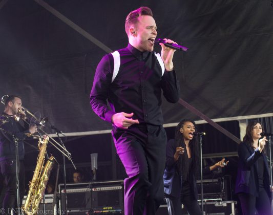 Olly Murs at Bught Park Inverness on the 22nd of July 2017 3 533x420 - Olly Murs, 22/7/2017 - Images