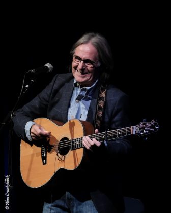 Dougie MacLean, 12/10/2017 Strathpeffer Pavilion