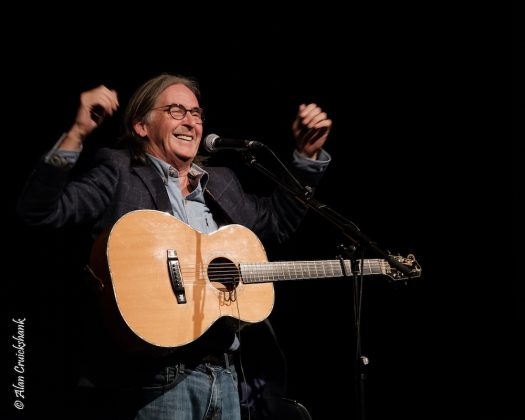 Dougie MacLean, 12/10/2017 Strathpeffer Pavilion