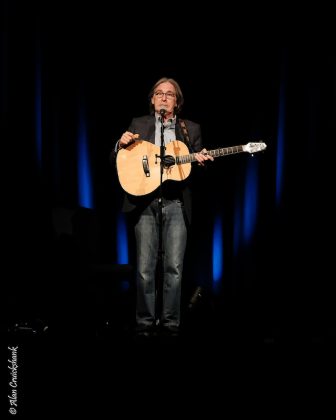 Dougie MacLean, 12/10/2017 Strathpeffer Pavilion