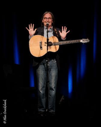 Dougie MacLean, 12/10/2017 Strathpeffer Pavilion