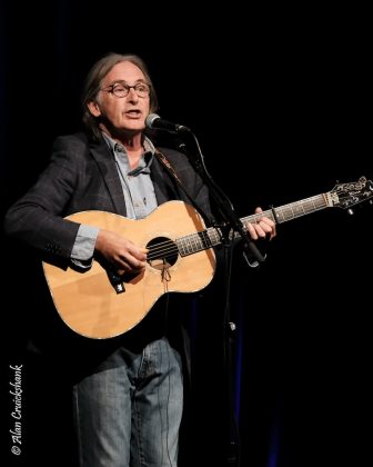 Dougie MacLean, 12/10/2017 Strathpeffer Pavilion