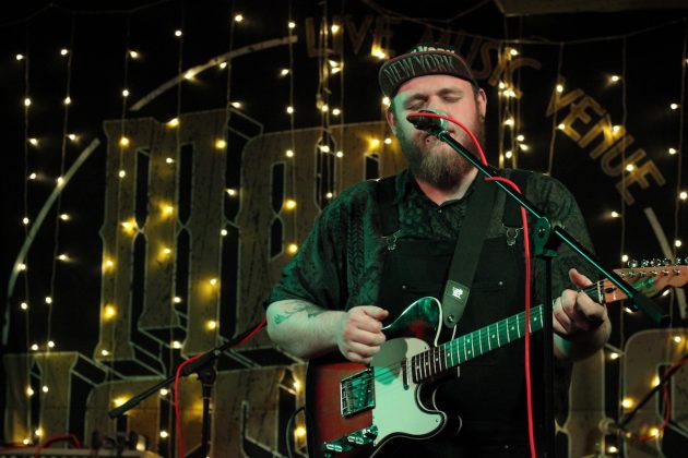 Peter Bacon at Mad Hatters Inverness, 24:11:2017