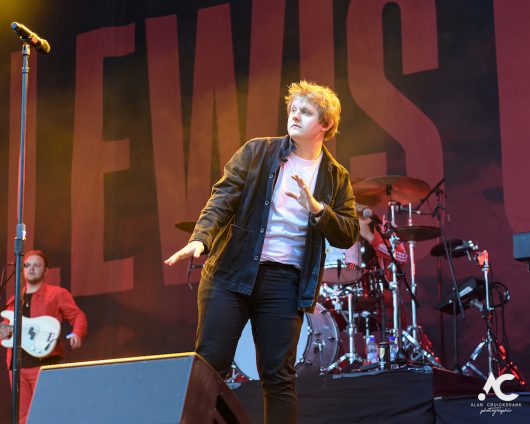 Lewis Capaldi Belladrum 2019 10 530x424 - Lewis Capaldi, Belladrum 2019 - Images