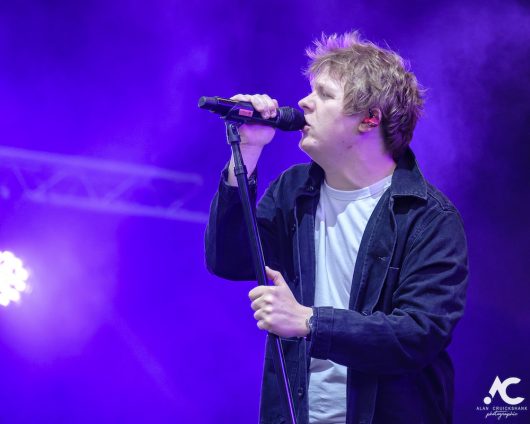 Lewis Capaldi Belladrum 2019 19 530x424 - Lewis Capaldi, Belladrum 2019 - Images