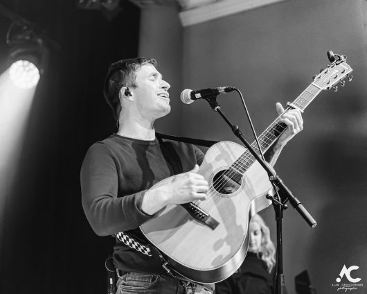 Gordon James and The Power acoustic Strathpeffer Pavilion February 2020 31 530x424 - Tom Walker, 7/2/2020 - Images and Review